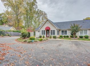 525 S Main St, Belmont, NC 28012