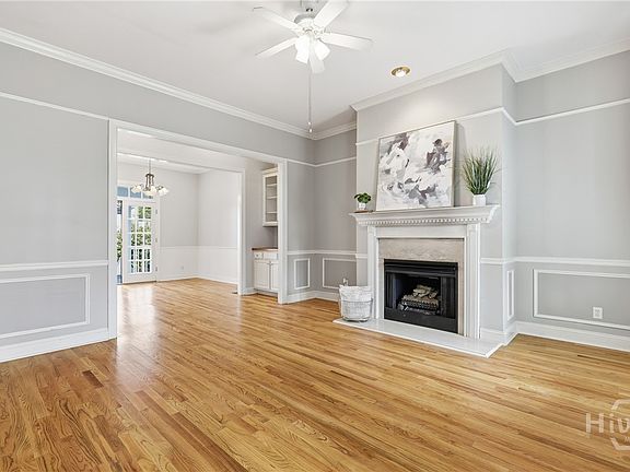 4th image of 536 E Harris Street