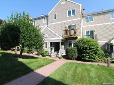 44 Glenrock #44, Norwalk, CT, 06850