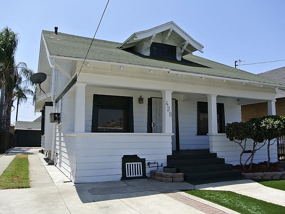 2nd image of 428 W 57th St