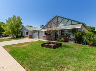 10136 N 95th Dr APT B, Peoria, AZ 85345