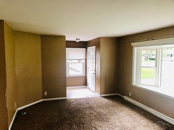 2nd image of 3324 Meyer Pl
