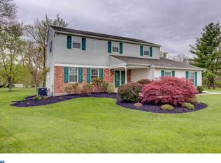 405 Laurel Ln, Oaks, PA 19456