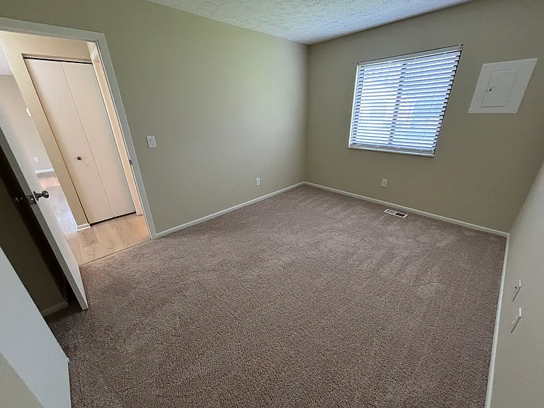 1826 Stoneview Ct — Photo 15