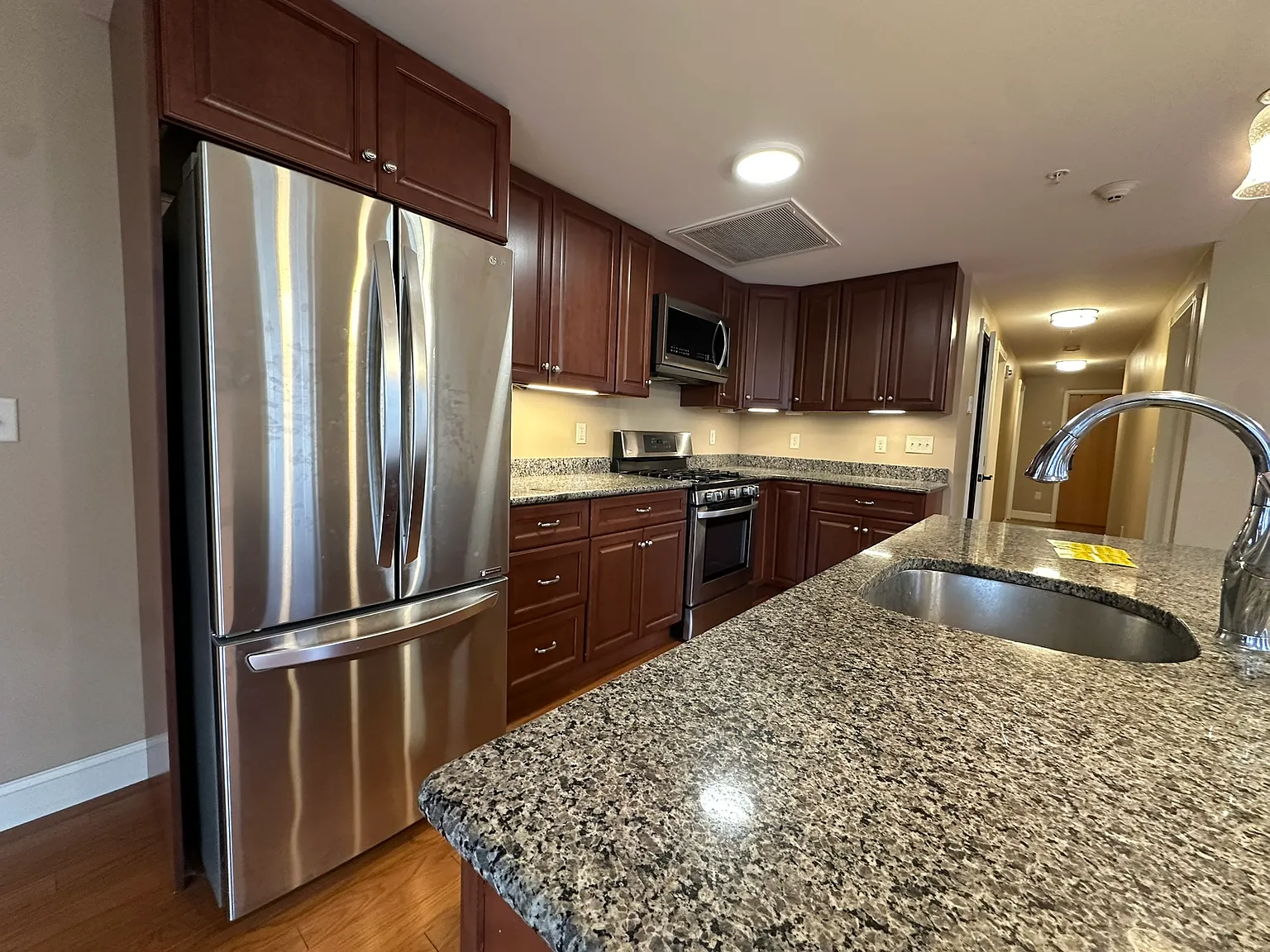 1 bed, $2,200 — Photo 2