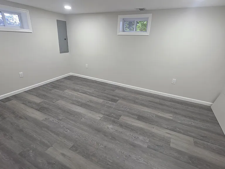 15 Duane Dr — Photo 2