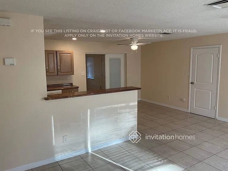 1860 Murray Ave — Photo 3