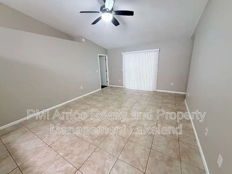 3670 Country Ln — Photo 4