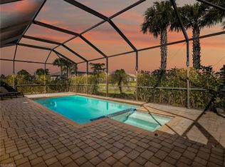 18320 Ridgeline Dr, Estero, FL 33928