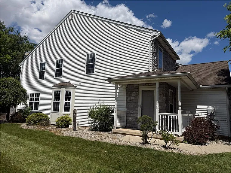 4157 Walter Rd — Photo 2