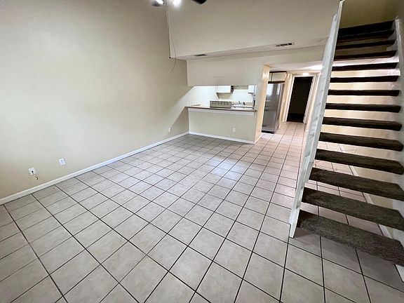 2nd image of 2376 Sandpiper St
