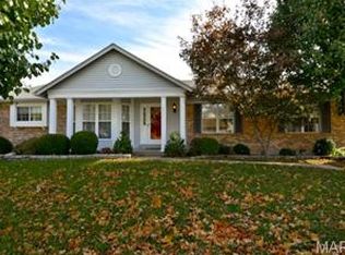 6854 China Lake Dr, Saint Louis, MO 63129