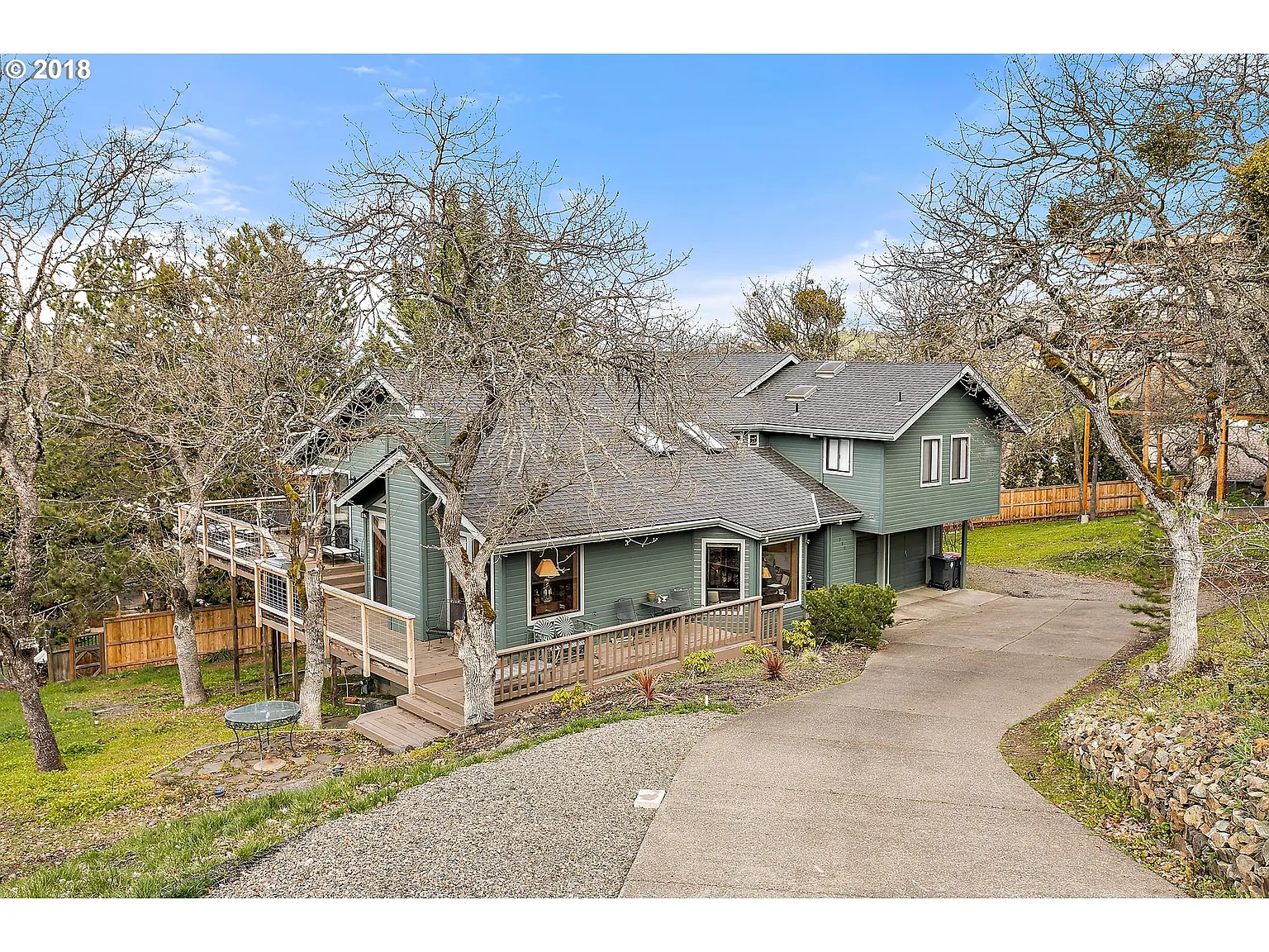 280 Harvard Pl photo 1