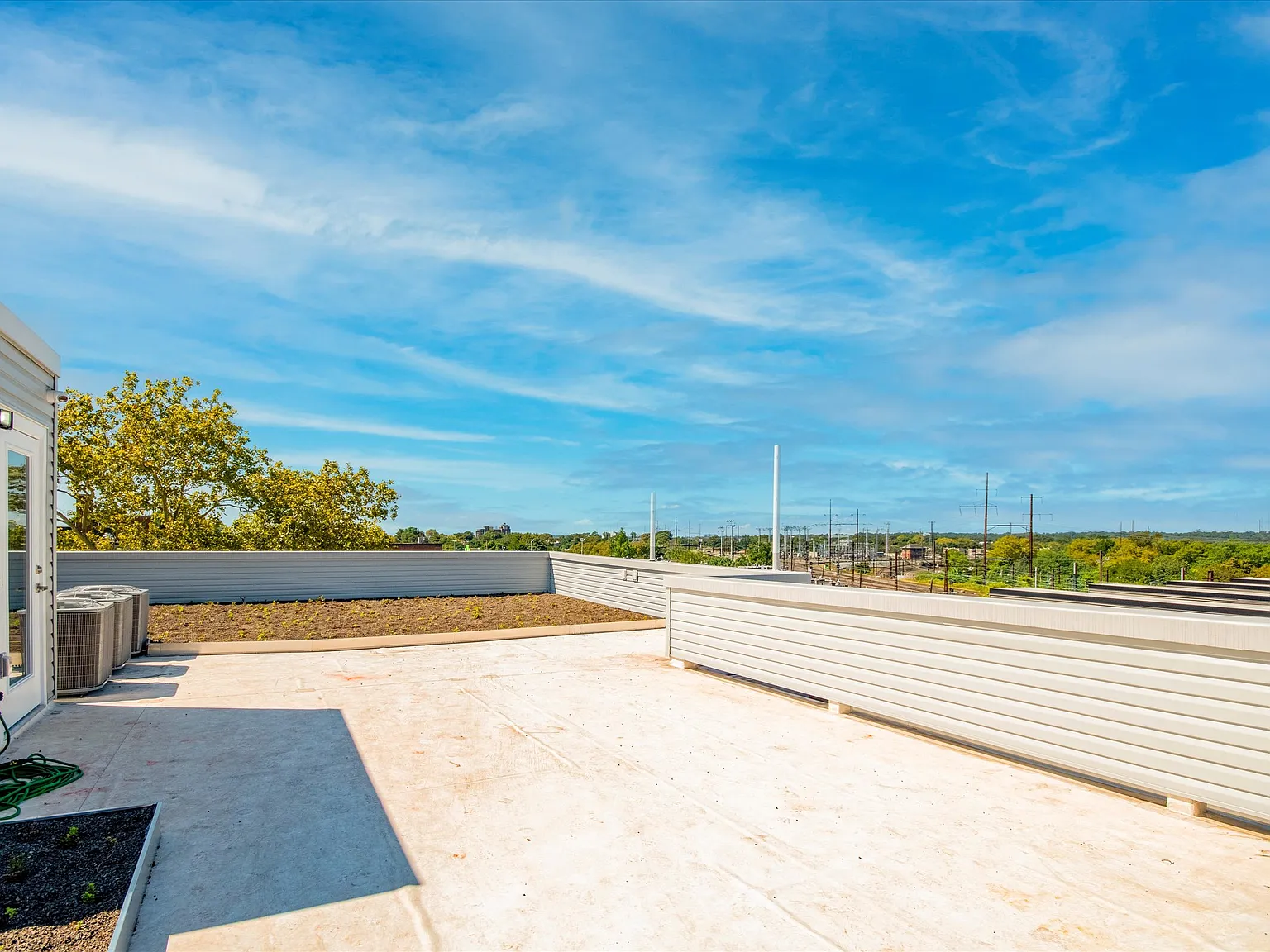 723 N 35th St — Photo 1