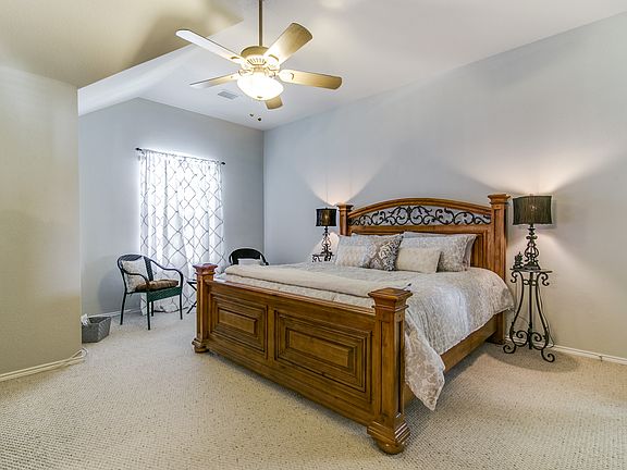 4th image of 938 Wisperwood Dr