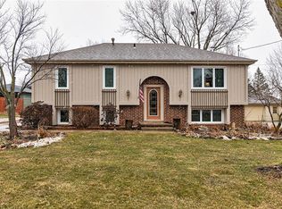 403 15th Ave SW, Altoona, IA 50009