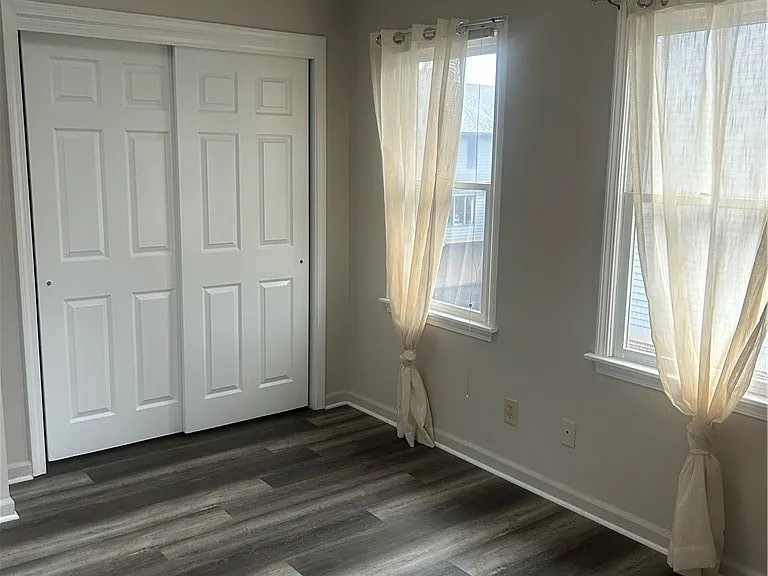 395 Alexander St #12 — Photo 11