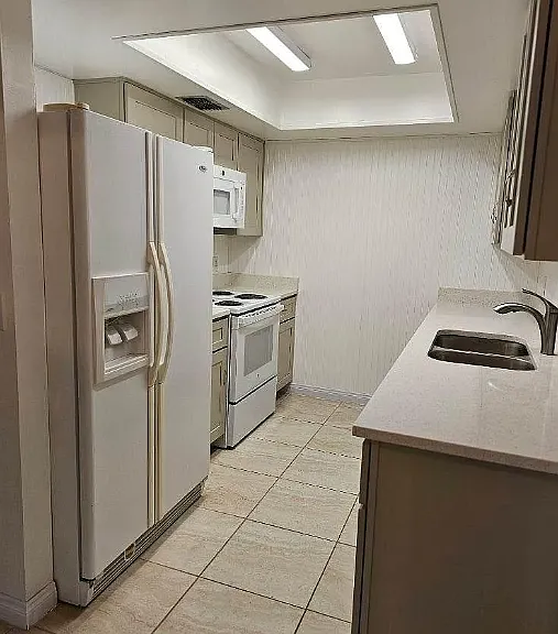 2426 Mill Run Blvd — Photo 2