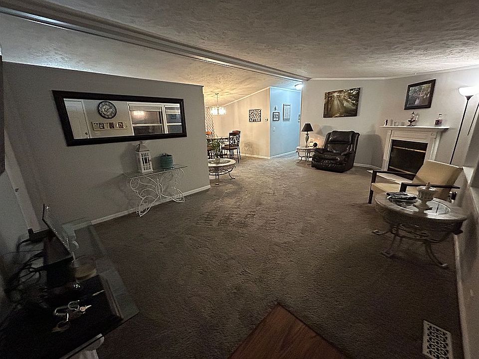 1st image of 52177 Lexington Ln