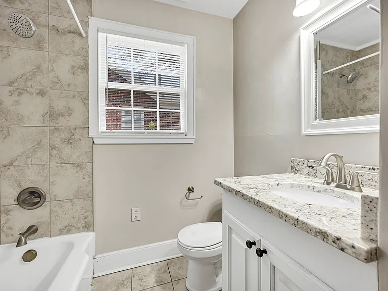 312 S Woodrow St — Photo 16