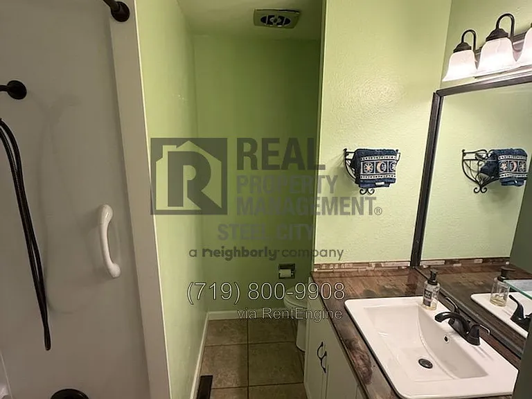511 W Evans Ave — Photo 18