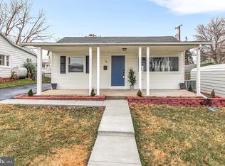 18 Compass Rd, Middle River, MD 21220