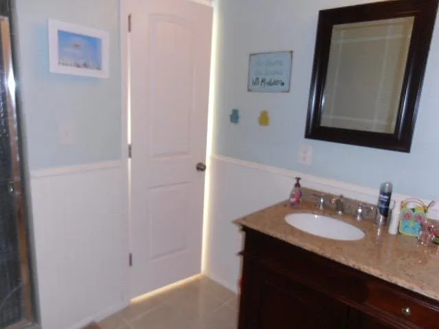 2716 E Lee St — Photo 22