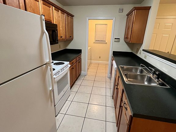 5th image of 724 W Georgia St #B