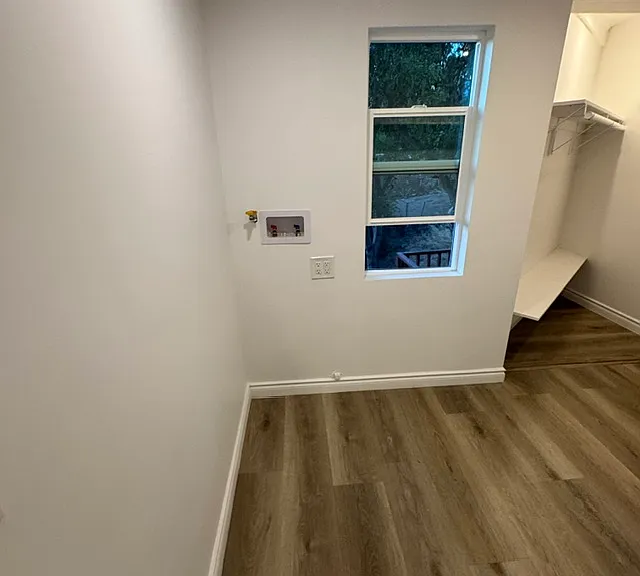 13341 Gridley St — Photo 24
