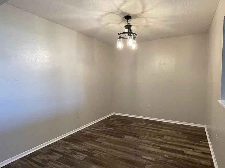 2700 N 16th St #34 — Photo 3