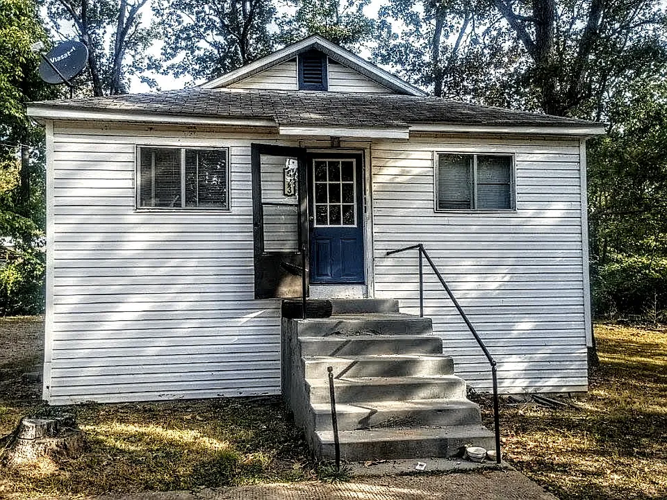 523 Gallatin Dr
