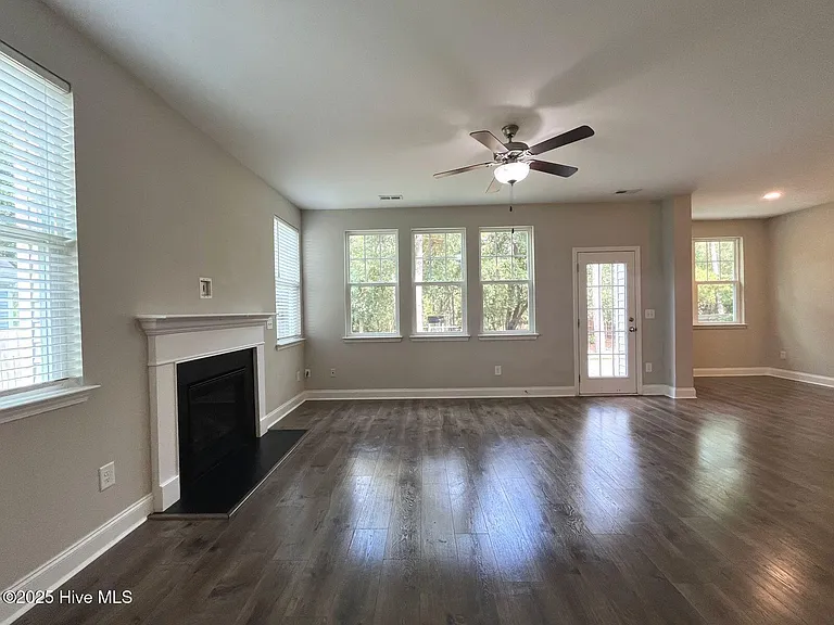 188 Sandy Springs Rd — Photo 4