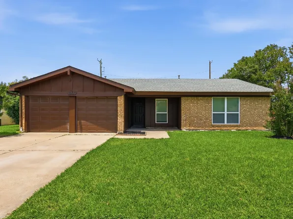 1909 Schumac Ln, Bedford, TX 76022