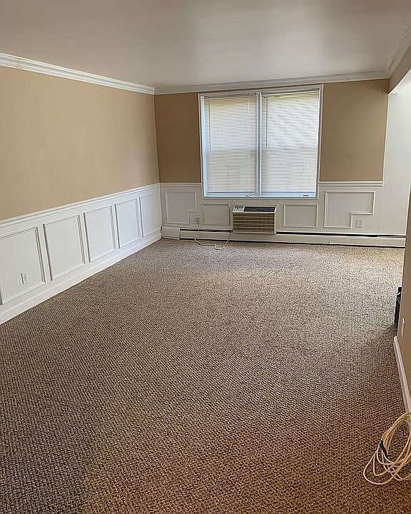 Newly renovated living area 