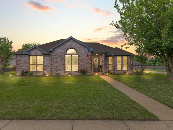 106 Brandon Ln, Forney, TX 75126