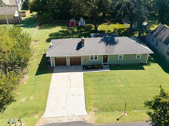 2nd image of 2951 N 155th Ter