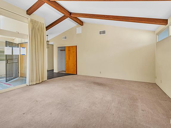 4th image of 3008 Pomona St