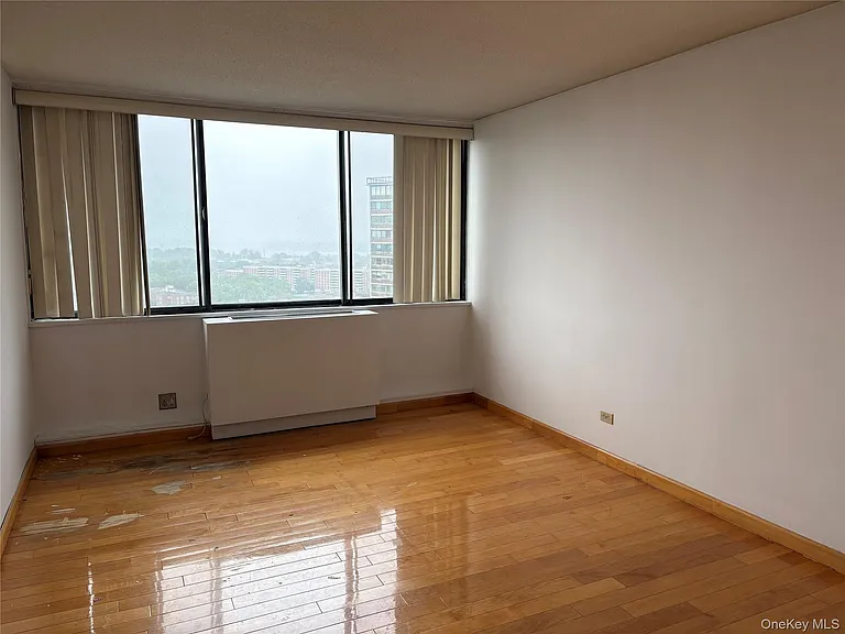1 Bay Club Dr #18L — Photo 7