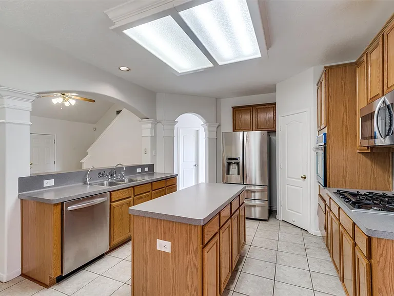 4431 Green Tee Dr — Photo 4