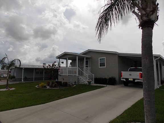3rd image of 325 Sonnet Ln