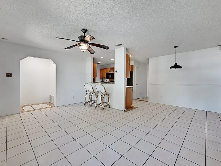 6209 Harwin Ln — Photo 6