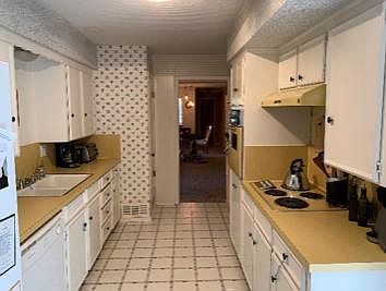 3rd image of 5441 Anita St #A