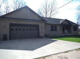 2988 Teed Rd, Houghton Lake, MI 48629