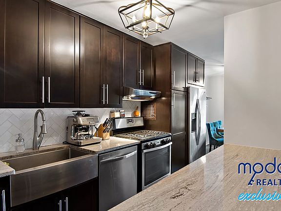 2nd image of 4555 Henry Hudson Pkwy APT 603