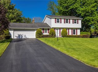 12 Bremen Cir #ES, Penfield, NY 14526