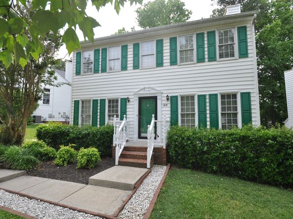 109 Wood Valley Ct