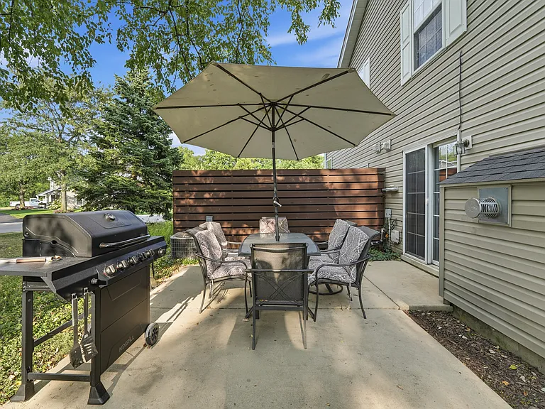 13920 S Cambridge Cir — Photo 26