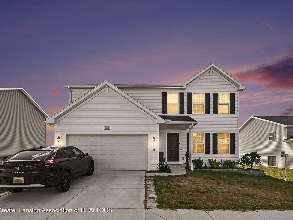 1st image of 608 Muirfield Dr