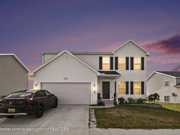 608 Muirfield Dr, Eaton Rapids, MI 48827