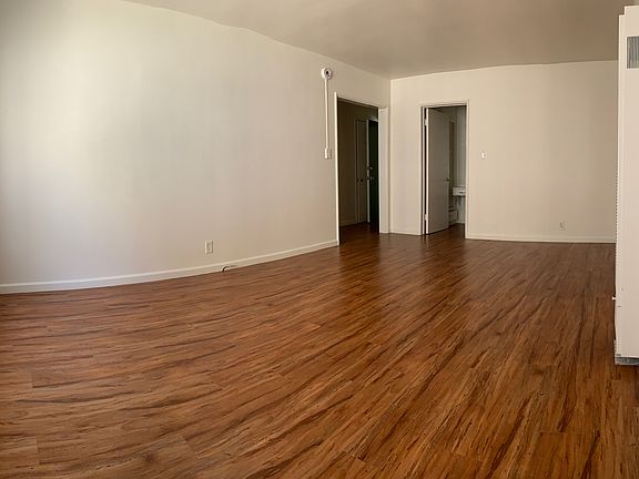 3rd image of 130 N Berendo St #136